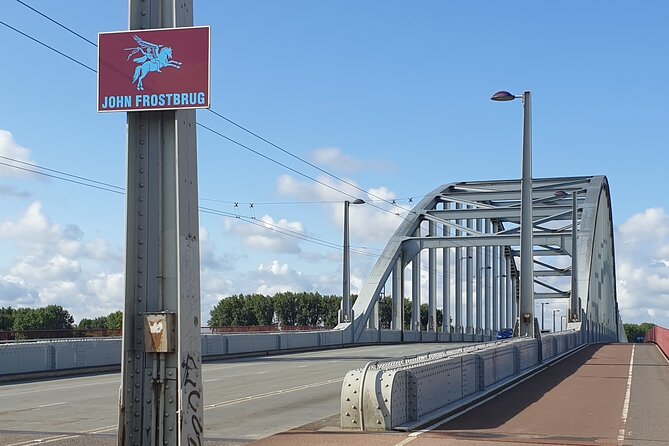 2,5 hour Battle of Arnhem Tour with Private Guide - Bike or bus options: when you might want a different pace