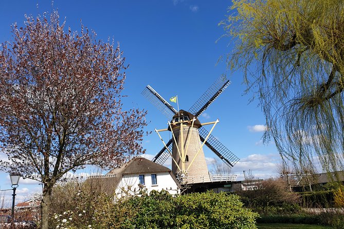 3 Hours itinerary between Amsterdam & Utrecht: The Heart Of Holland In A Sidecar - Lage-Vuursche and Soestdijk: protected views and a palace tied to Queen Juliana