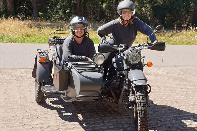 3 Hours itinerary between Amsterdam & Utrecht: The Heart Of Holland In A Sidecar - Nieuwe-Wetering, Molen Geesina, and Fort Ruigenhoek
