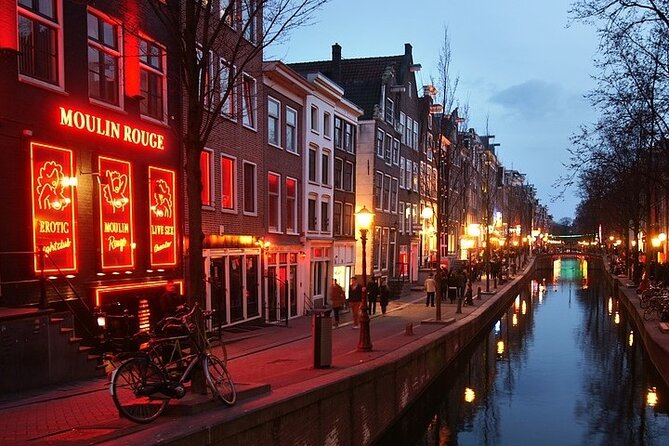 5 hrs Golden Age Amsterdam Private Walking Tour With Local Guide - The Waag: a customs house, a guild hub, and a medieval city gate vibe