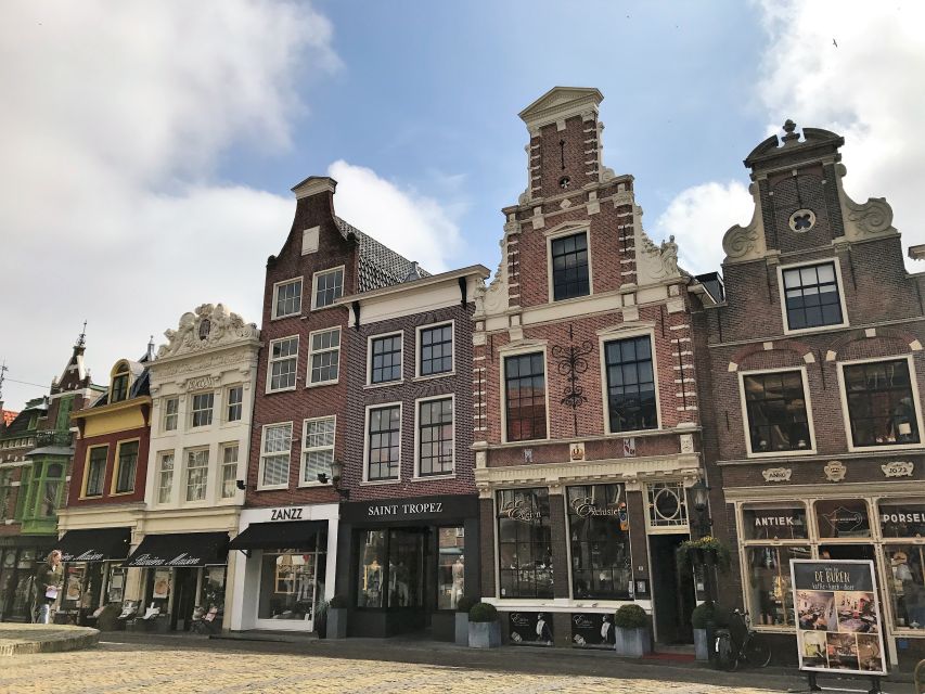 Alkmaar: Small Group City Walking Tour <em>English</em> – Key highlights you should care about’ /></p>
<ul>
<li><strong>3-4 km</strong> through the medieval center, with canals and old walls in the mix</li>
<li>The <strong>1573</strong> story of Alkmaar resisting Spanish forces, explained in clear human terms</li>
<li>Monument stops at <strong>Grote Sint Laurenskerk</strong>, Stadhuis (City Hall), and Waag (Weigh House)</li>
<li>A great photo stop at <strong>Molen van Piet (Piet’s Windmill)</strong></li>
<li>A small group capped at <strong>10</strong>, so questions stay easy to ask</li>
<li>An off-the-main-path feeling, including a more “green” side of town</li>
</ul>
<h2 id="alkmaar-on-foot-why-this-2-hour-format-works">Alkmaar on foot: why this 2-hour format works</h2>
<p><img width="640" height="640" decoding="async" src=