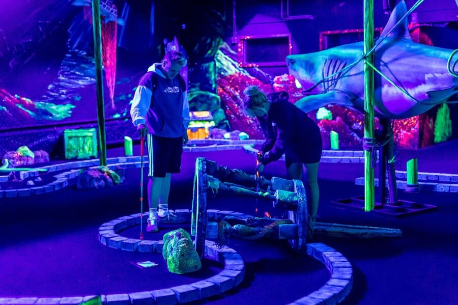 Aloha Amsterdam: 12-Hole Glow-in-the-Dark Mini-Golf - Downsides and Small Friction Points to Plan For