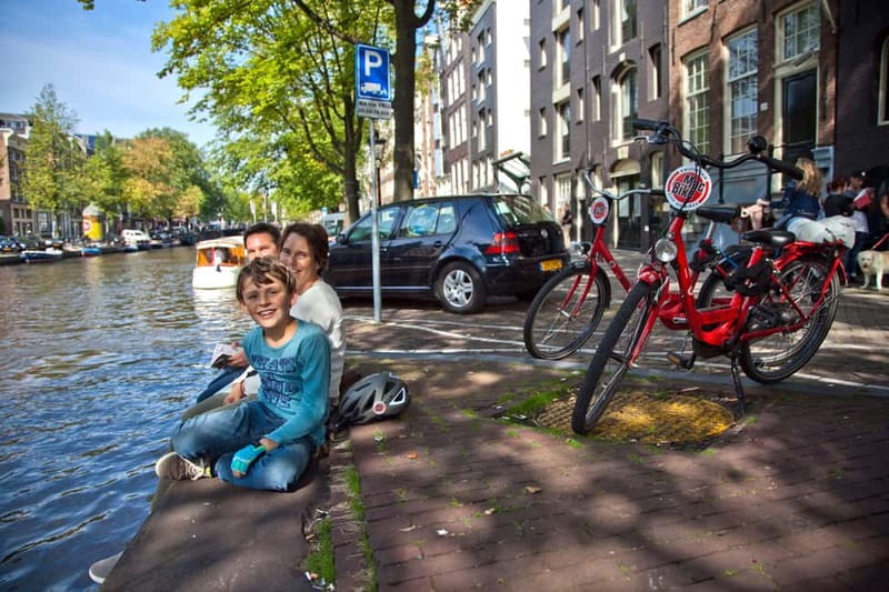 Amsterdam: 1/3-Hour or Full-Day Bike Rental with Lock - Getting your bike right: height, brakes, and quick safety checks