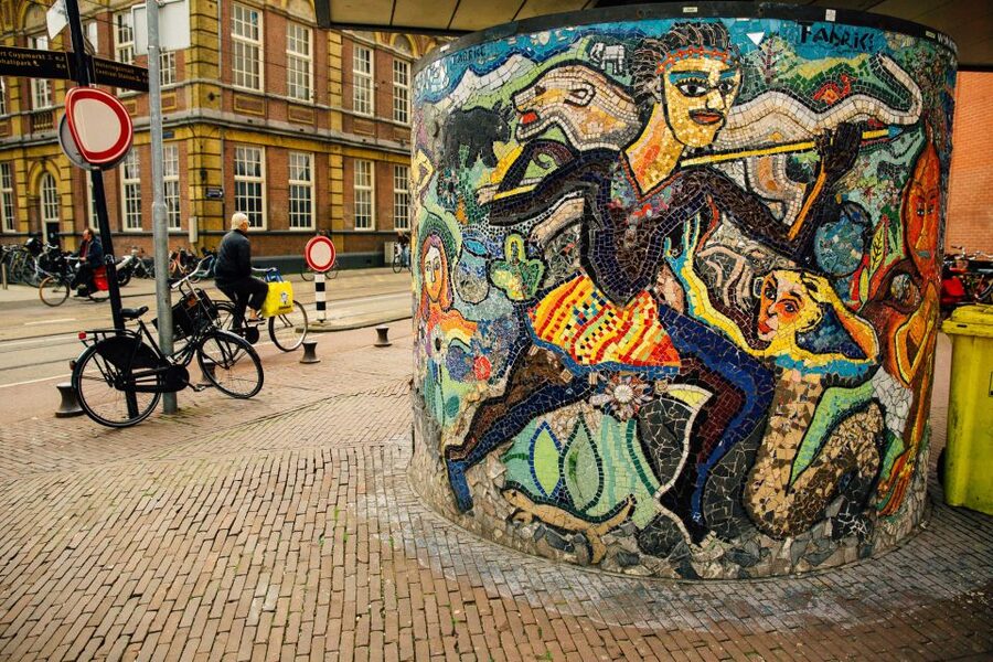 Amsterdam: 1.5-Hour Private Kick-Start Tour with a Local - How the English-guided experience feels when you can ask anything