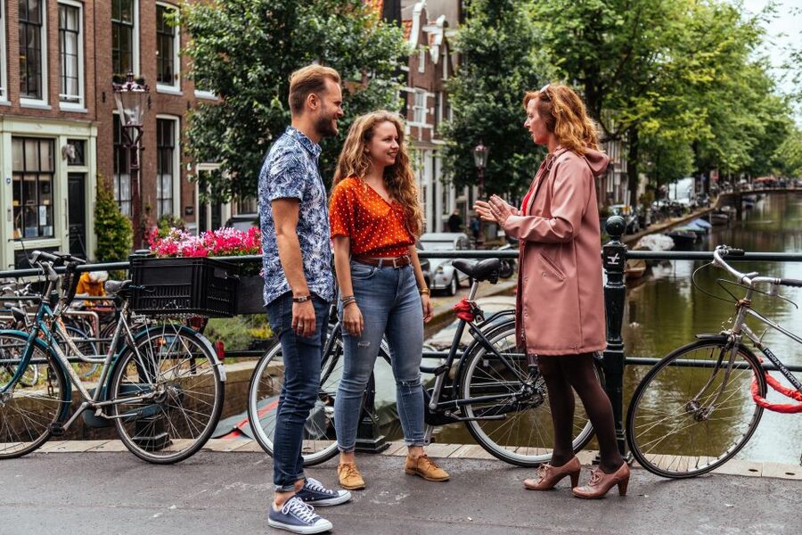 Amsterdam: 1.5-Hour Private Kick-Start Tour with a Local - Who this private kick-start tour suits best