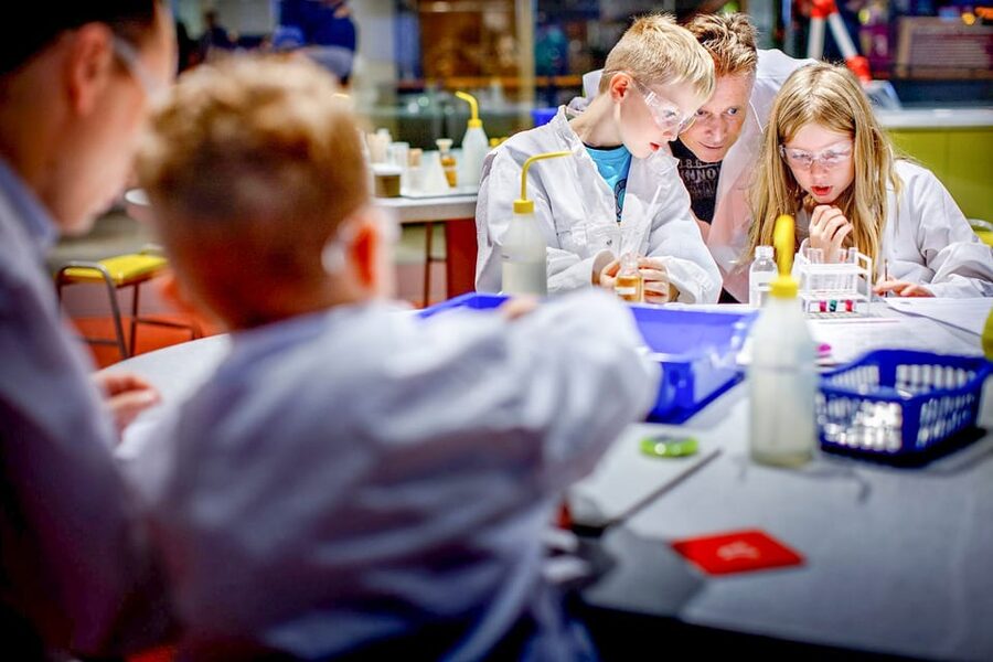 Amsterdam: 1-Hour Canal Cruise & NEMO Science Museum - Who Should Book This, and Who Should Skip