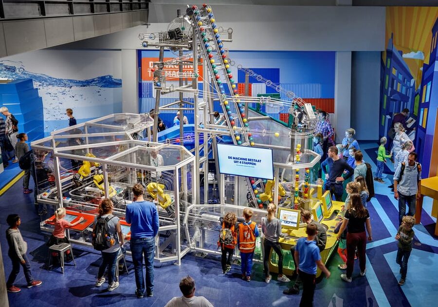 Amsterdam: 1-Hour Canal Cruise & NEMO Science Museum - Should You Book It?