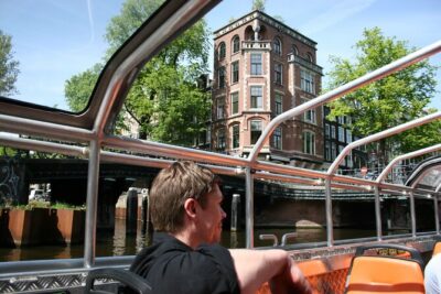 Amsterdam 1h Canal Cruise by Semi-Open Boat with Audio Guide
