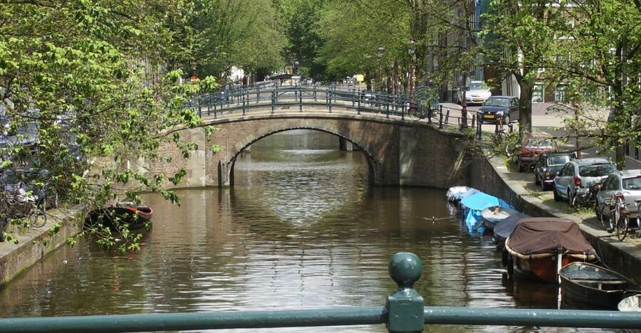 Amsterdam: 2.5-Hour Historic Private Walking Tour - Red Light District Lanes, Nieuwmarkt Square, and the City’s Gate Feeling