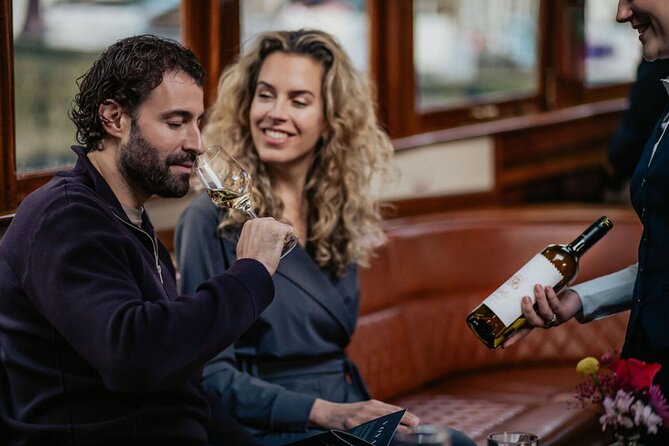 Amsterdam: 2-Hour Canal Cruise incl. Drinks & Dutch Snacks - The canal route starts near Anne Frank House, then swings into the Canalbelt