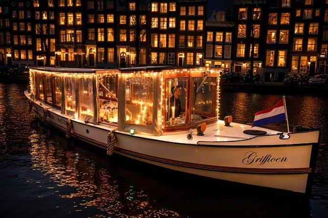 Amsterdam: 2-Hour Canal Cruise incl. Drinks & Dutch Snacks - Bridges, theater, and the city’s memory in buildings