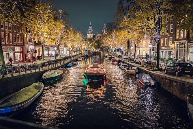 Amsterdam 2-Hour Evening Cruise With Live Guide and Bar - Meeting at Singel 359 and getting comfortable fast