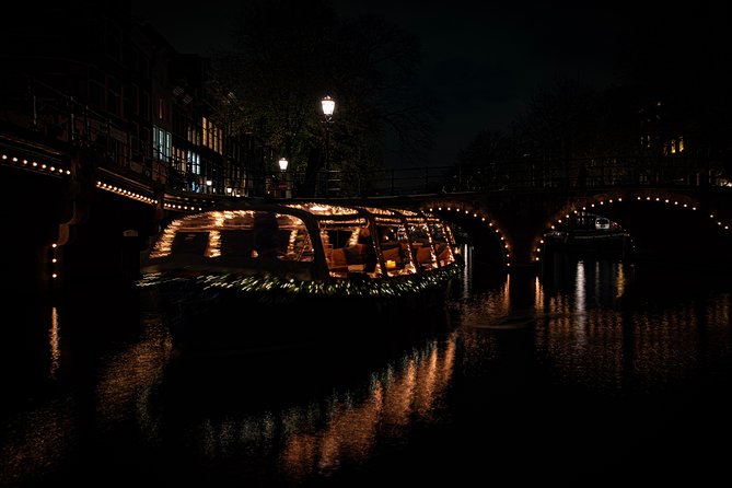 Amsterdam 2-Hour Evening Cruise With Live Guide and Bar - Cheese, the Anne Frank House area, and Amsterdam’s top church viewing