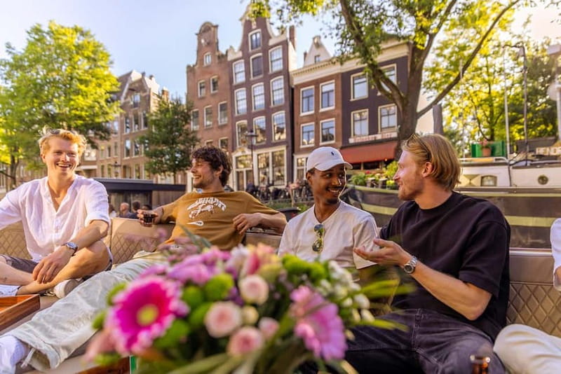 Amsterdam: 2-Hour Luxury Canal Cruise with Snacks & Drinks - Oudenschans to the Dancing Houses, then back to the canal belt