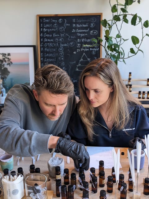 Amsterdam: 3-Hour Mindful Perfume-Making Workshop - Part 2: Perfume Science and Guided Scent Discovery