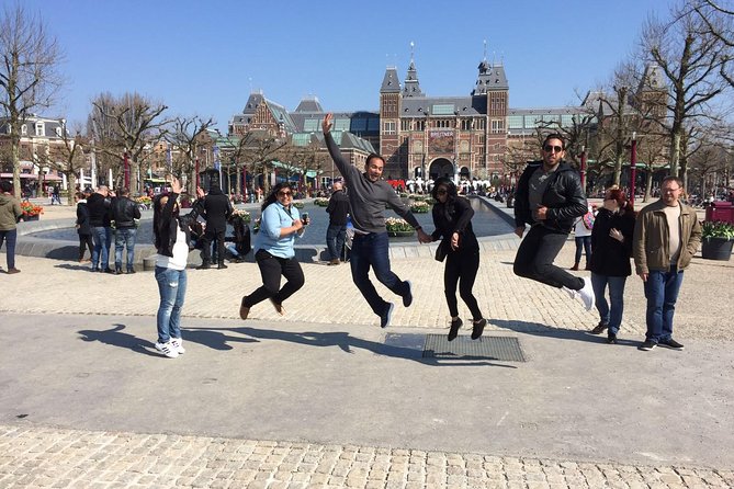 Amsterdam 3 hrs Bike Tour – live guide En/Fr/De/Nl/Sp - Museum Quarter and Van Gogh Museum: Exterior Stops, Smart Decisions