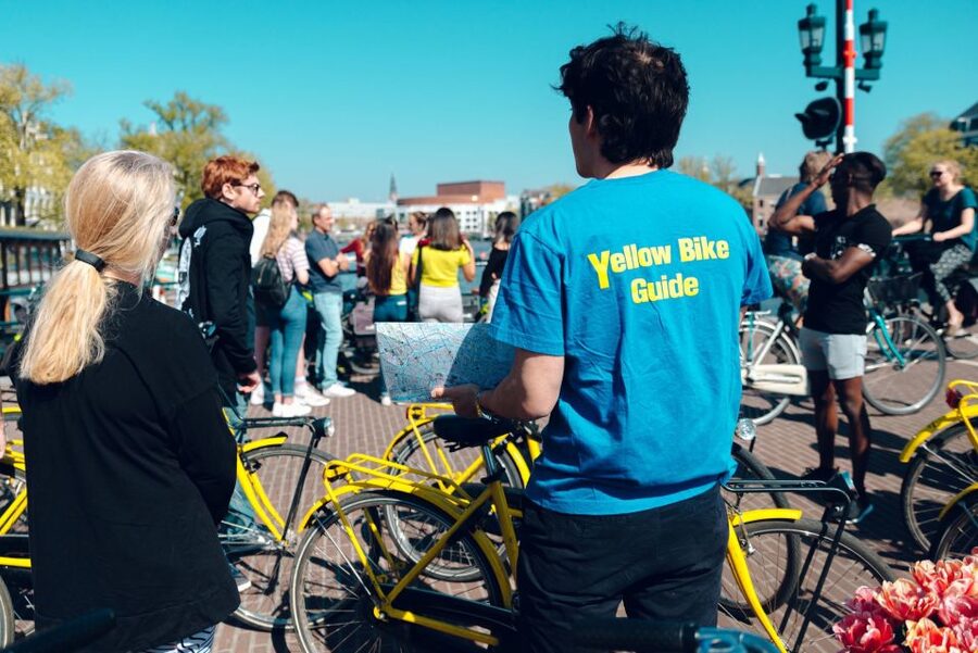 Amsterdam: 3h E-Bike Tour with break - What to bring for an easy, comfortable ride