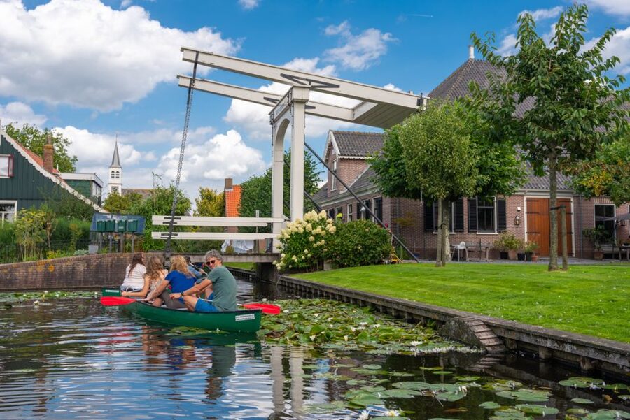 Amsterdam 5-Hour Guided Canoe Trip in the Wetlands - What to bring, and what to leave at home
