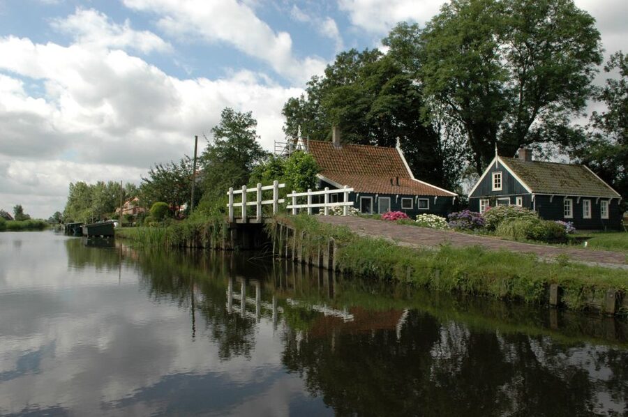 Amsterdam 5-Hour Guided Canoe Trip in the Wetlands - Small groups, real organization, and why it feels intimate