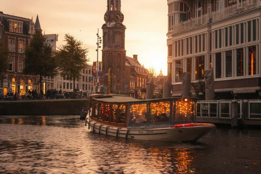 Amsterdam: 90 min Cruise with Local Guide & Unlimited Drinks - Price and value: why $18 is cheaper than you think you’re getting