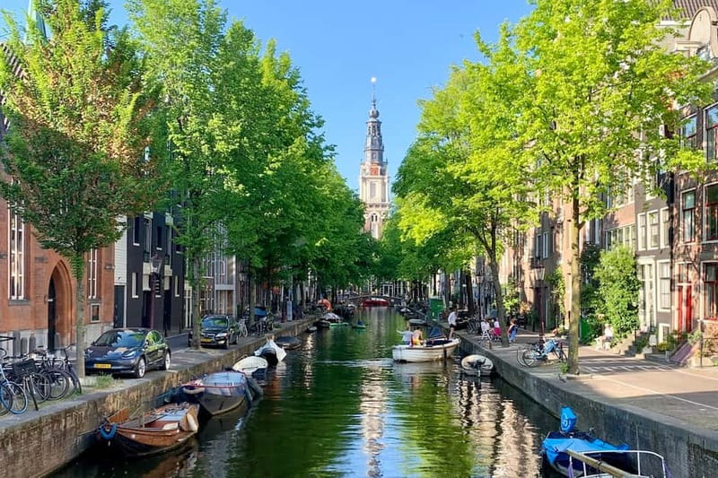 Amsterdam: Anne Frank Guided Walking Tour in DE/EN/IT/ES - Where Anne Frank meets Amsterdam’s streets