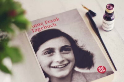 Anne Frank Guided Walking Tour in DE/EN/IT/ES