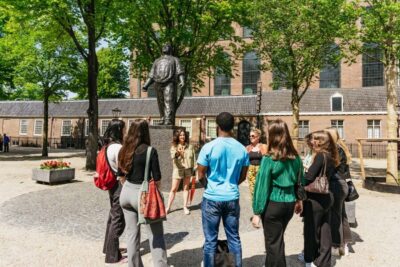 Amsterdam Anne Frank: Small-Group Walking Tour & Local Guide