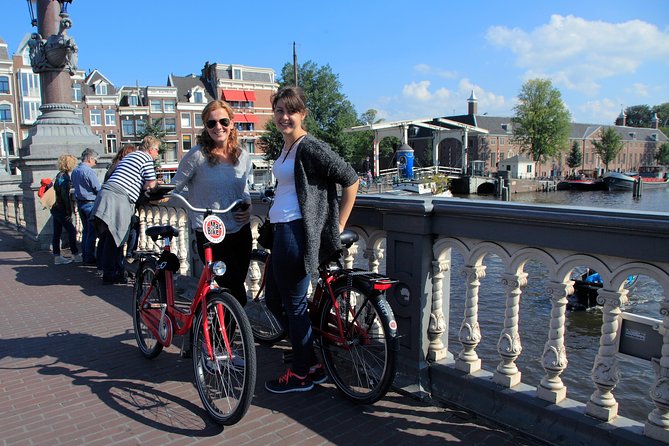 Amsterdam: Bike Rental - Beyond the city center: biking into farms, windmills, and lakes