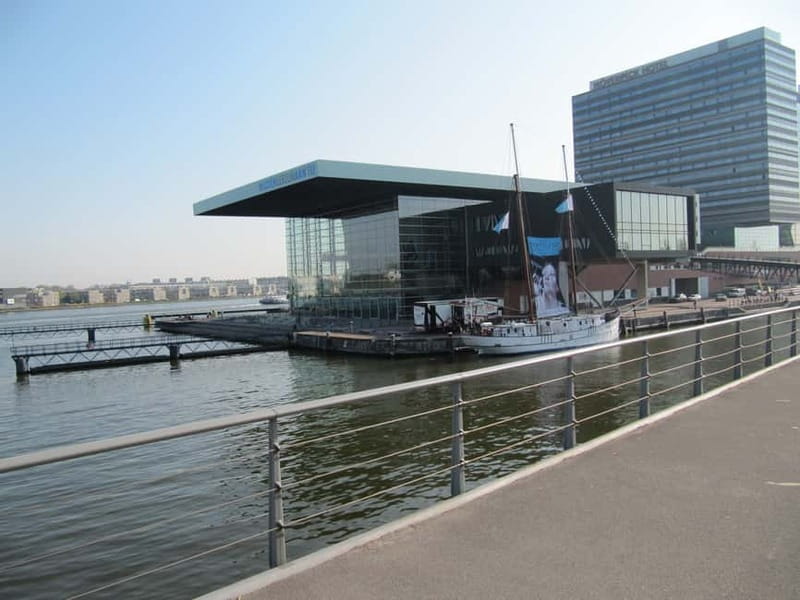 Amsterdam:: Bike Rental with Free Self-Guided Tour - The ferry detour: swapping city canals for open Dutch space