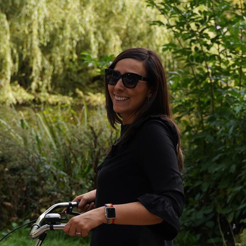 Amsterdam Bike Tour in Small Group + Optional Canal Cruise - Why an Amsterdam bike tour feels like the city’s real speed