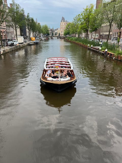Amsterdam: Boat Tour with Optional Unlimited Drinks - Key things to know before you step on the Enterprise