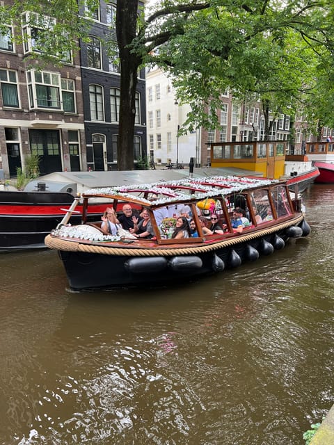 Amsterdam: Boat Tour with Optional Unlimited Drinks - Unlimited Drinks and Real Value at About $23