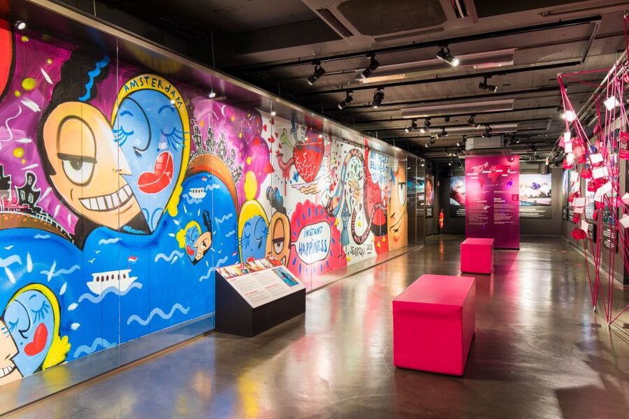 Amsterdam: Body Worlds Exhibition and Canal Cruise - Holiday opening hours to know (so you do not get shut out)
