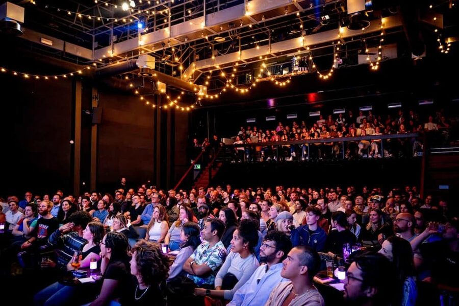 Amsterdam: ‘Boom Chicago’ English Comedy Show - Drinks, costs, and getting good value from a $29 ticket