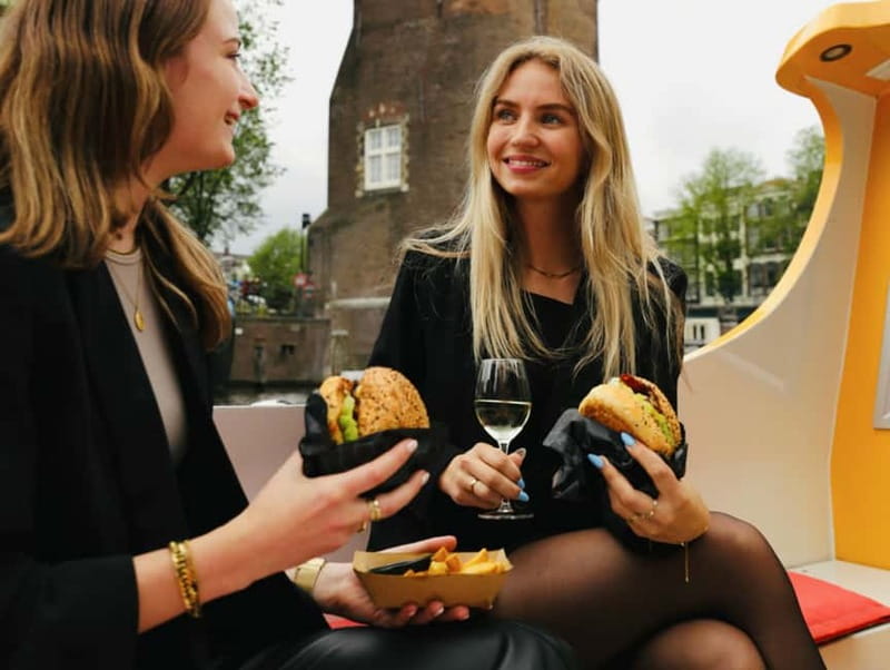 Amsterdam: Burger Cruise - Burgerbar & Canal Cruise - Key Moments That Make This Cruise Work