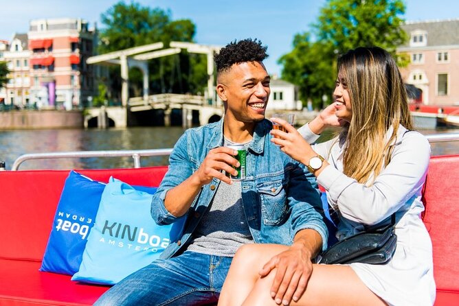 Amsterdam Canal Cruise in Open Boat with Unlimited Drinks Option - The people factor: captains and guides set the tone