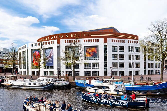Amsterdam Canal Cruise with Live Guide and Two Drinks - Live Guide Energy: Thomas, Humor, and the Cozier Side of Canal Cruising
