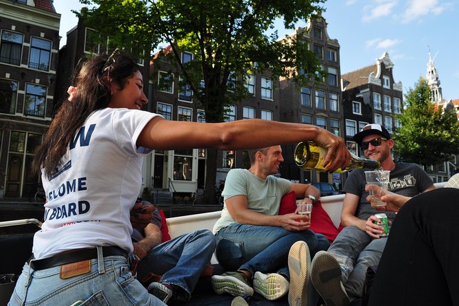 Amsterdam Canal Cruise With Live Guide and Unlimited Drinks - Drinks, Toilets, and Comfort Details You Will Actually Use