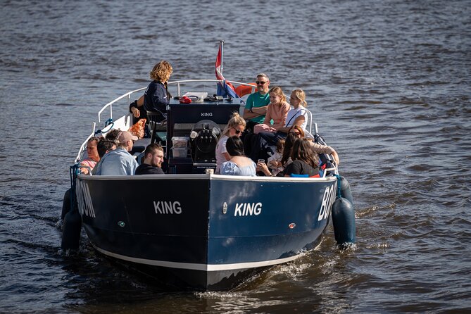 Amsterdam Canal Cruise with Live guide & Two drinks - Central St. - Price in plain terms: is $32.67 good value?