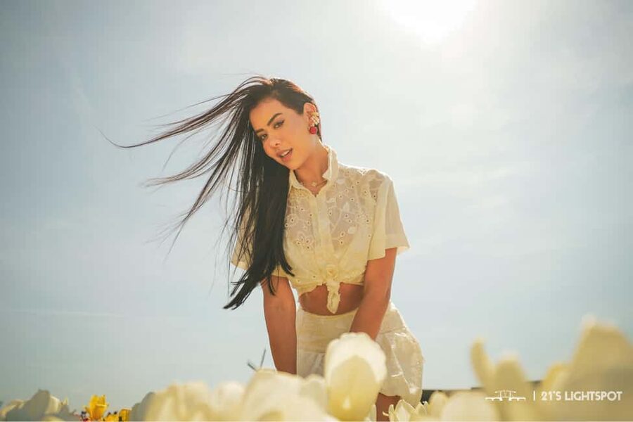 Amsterdam Canal, Tulip, Windmill Photoshoot | Custom Request - Who Should Book This Amsterdam Photoshoot
