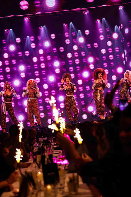 Amsterdam: "Chèri Chèri" - Biggest Drag Show in Europe Entry - Practical rules that affect your night (and what to bring instead)