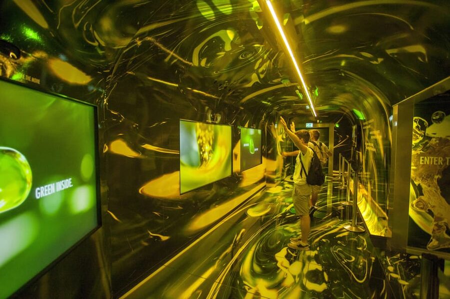Amsterdam: City Canal Cruise and Heineken Experience Ticket - Stop-by-Stop: What Those Canal Landmarks Mean for Your Visit