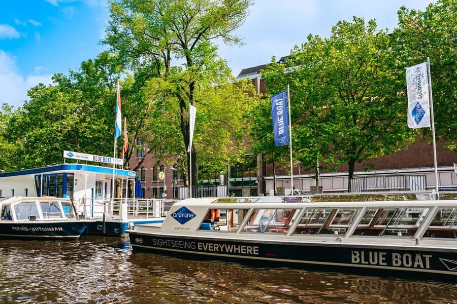 Amsterdam: City Canal Cruise and Rijksmuseum - Audio in 19 languages: how to actually make it work on the boat
