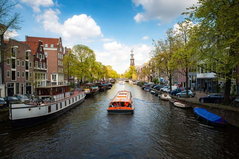 Amsterdam: City Card with Free Entrance & Public Transport - Beyond central Amsterdam: Haarlem, Zaanse Schans, and the edge-of-city bonuses