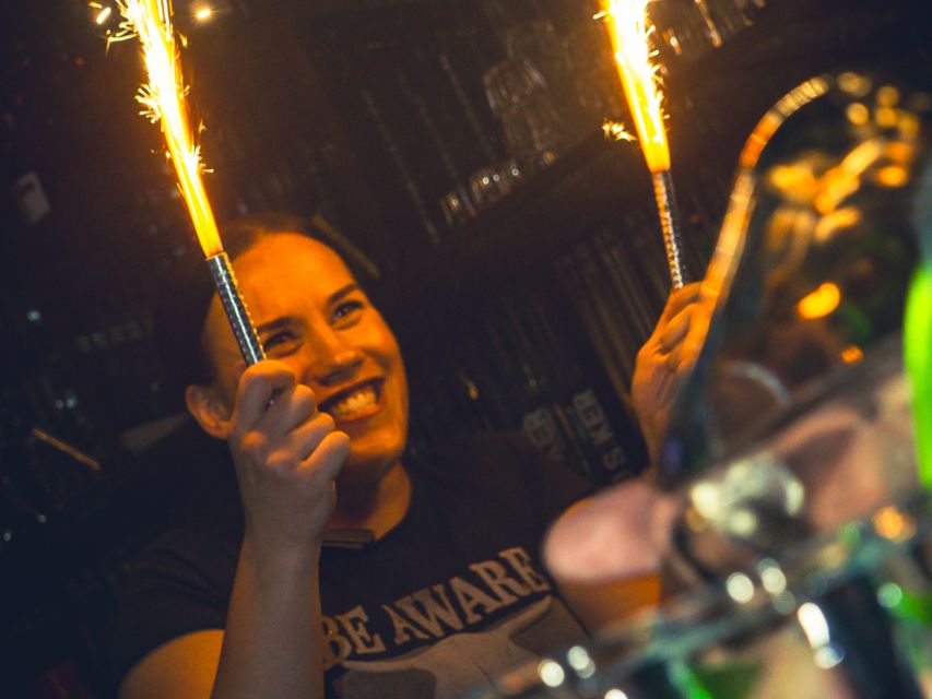 Amsterdam: City Center Bar Crawl and Nightlife Experience - Should you book this Amsterdam pub crawl?