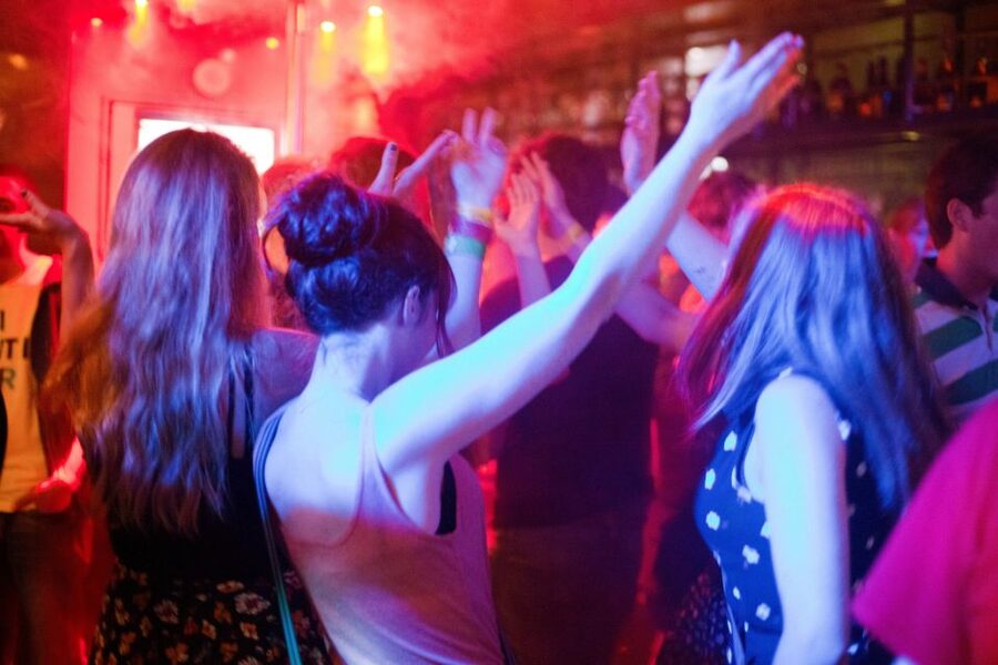 Amsterdam: City Center Bar Crawl and Nightlife Experience - FAQ