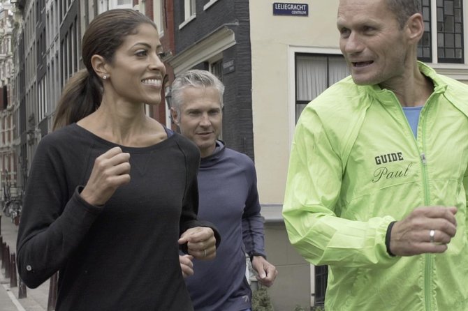 Amsterdam city center run tour - Pickup and the small-group rhythm on tight city streets