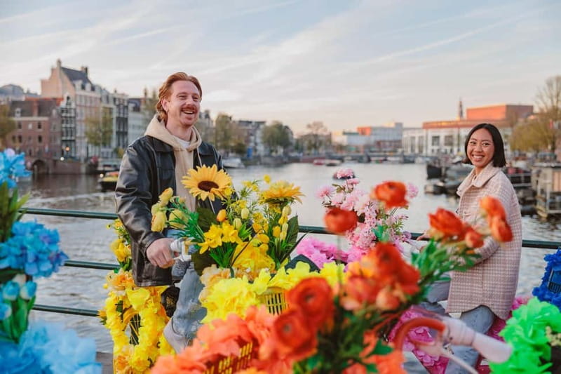 Amsterdam: City Centre, Guided Bike Tour on Flower Bikes - Vondelpark: the pause that makes the ride feel kinder