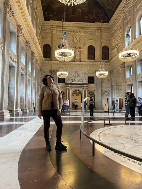 Amsterdam: City Highlights Walking Tour - St Nicholas Basilica: the scale of a major Roman Catholic church