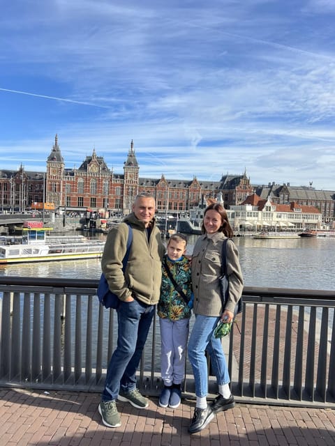 Amsterdam: City Highlights Walking Tour - Henri Willig cheese shop: 20 varieties, sweet and sour sauces, and the waffles decision